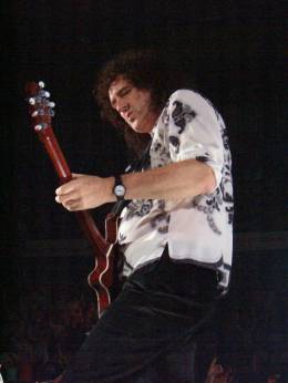 Concert photo: Queen + Paul Rodgers live at the Ahoy Hall, Rotterdam, The Netherlands [26.04.2005]