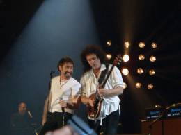 Concert photo: Queen + Paul Rodgers live at the MEN Arena, Manchester, UK [04.05.2005]