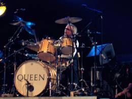 Concert photo: Queen + Paul Rodgers live at the NEC Arena, Birmingham, UK [06.05.2005]