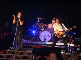 Concert photo: Queen + Paul Rodgers live at the International, Cardiff, UK [07.05.2005]