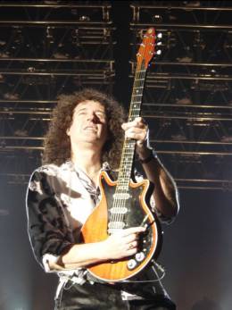 Concert photo: Queen + Paul Rodgers live at the The Point, Dublin, Ireland [14.05.2005]
