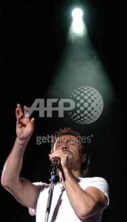 Concert photo: Queen + Paul Rodgers live at the Rhein-Energie Stadion, Cologne, Germany [06.07.2005]