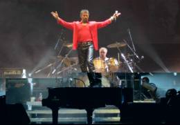Concert photo: Queen + Paul Rodgers live at the Key Arena, Seattle, WA, USA [10.04.2006]