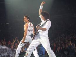 Concert photo: Queen + Paul Rodgers live at the Pacific Coliseum, Vancouver, Canada [13.04.2006]