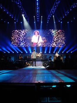 Concert photo: Queen + Paul Rodgers live at the Bercy, Paris, France [24.09.2008]