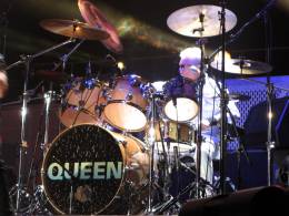 Concert photo: Queen + Paul Rodgers live at the Datch Forum di Assago, Milan, Italy [28.09.2008]