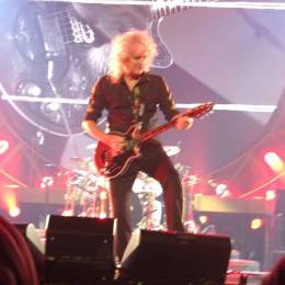 Concert photo: Queen + Adam Lambert live at the Credit Union Centre, Saskatoon, Canada [23.06.2014]