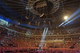 Concert photo: Queen + Adam Lambert live at the O2 Arena, Prague, Czech Republic [01.11.2017]